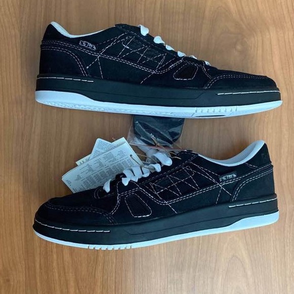 Reebok Court Lt x Sneeze - Picture 3 of 3